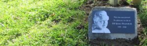 Commemoration plaques for all occasions.